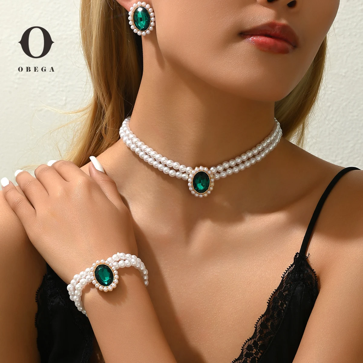 

Obega 3 PCS Imitation Pearl Jewelry Set Oval Green Crystal Stone Multilayer Pearl Choker Necklace Charm Bracelet Elegant Earring