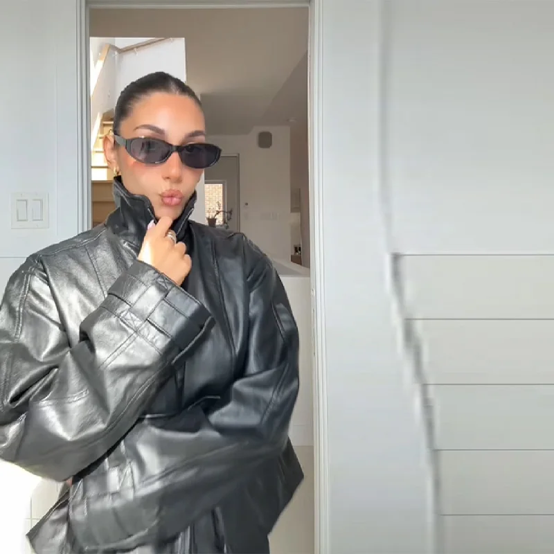 

Винтажная куртка из искусственной кожи, женское короткое пальто с лацканами и длинными рукавами, свободная уличная одежда на молнии, новинка 2025, осенне-зимняя крутая верхняя одежда в стиле панк