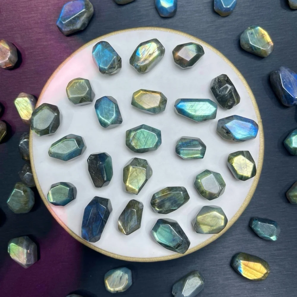 

5PCS 16-20mm Natural Gray Moonstone Freeform Quartz Pendant Polished Crystal Reiki Healing Jewelry Gift Cute Rock Decoration