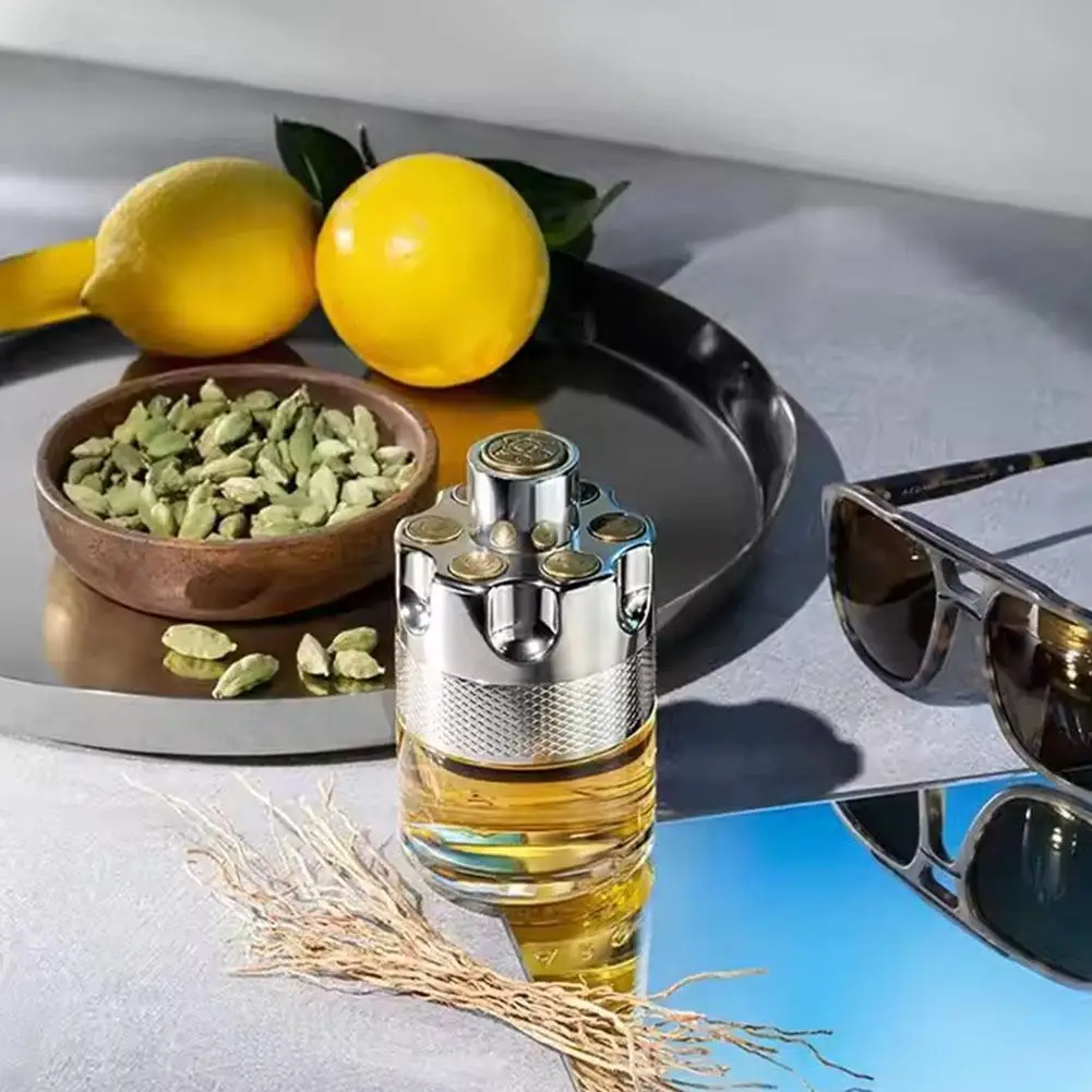 Azzaro Wanted Eau de Toilette للرجال سبايسي، هيل، فيتيفر، ليمون أزارو وانتد أو دو برفوم 100 مل عطر رجالي
