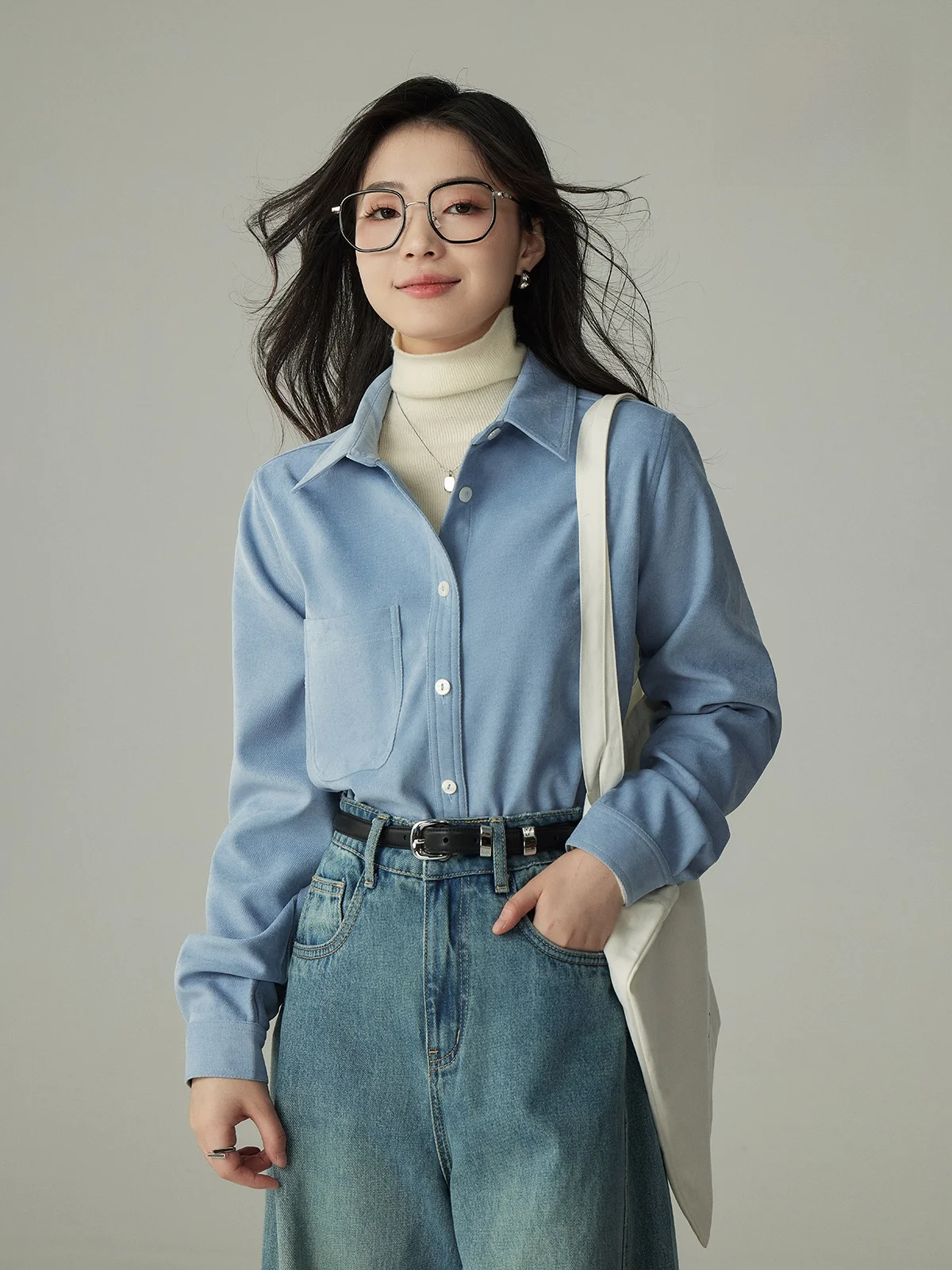 

Yake Home 20 Casual Anti-Wrinkle Iron-Free Shirt Women's Spring Autumn Commute V-Neck Long Sleeve Polyester Blend Inner Wear