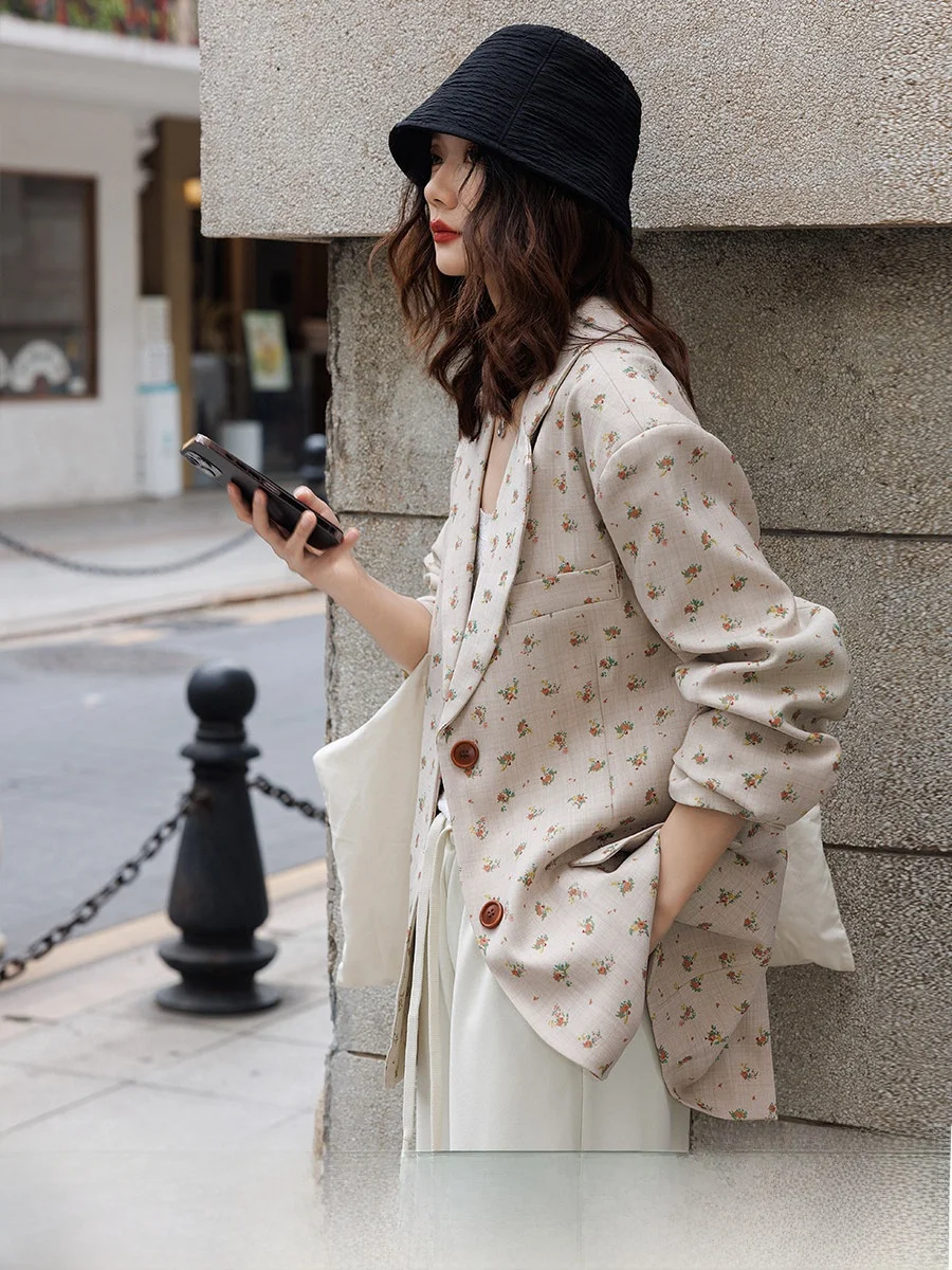 

Casual Style Thin Summer Long Sleeve Women's Suit Jacket Loose Silhouette Floral Print Casual Top Fashion Design 2026 New Arr...