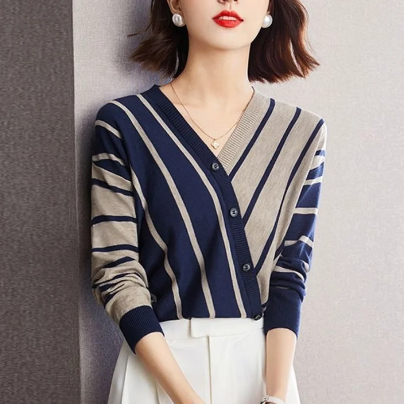 2023 Autumn and Winter New Elegant and Versatile Temperament Women\'s Clothing Splice Button V-Neck Long Sleeve Stripe Pullover