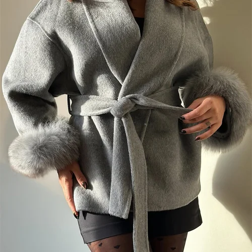 מעילים ומעילים