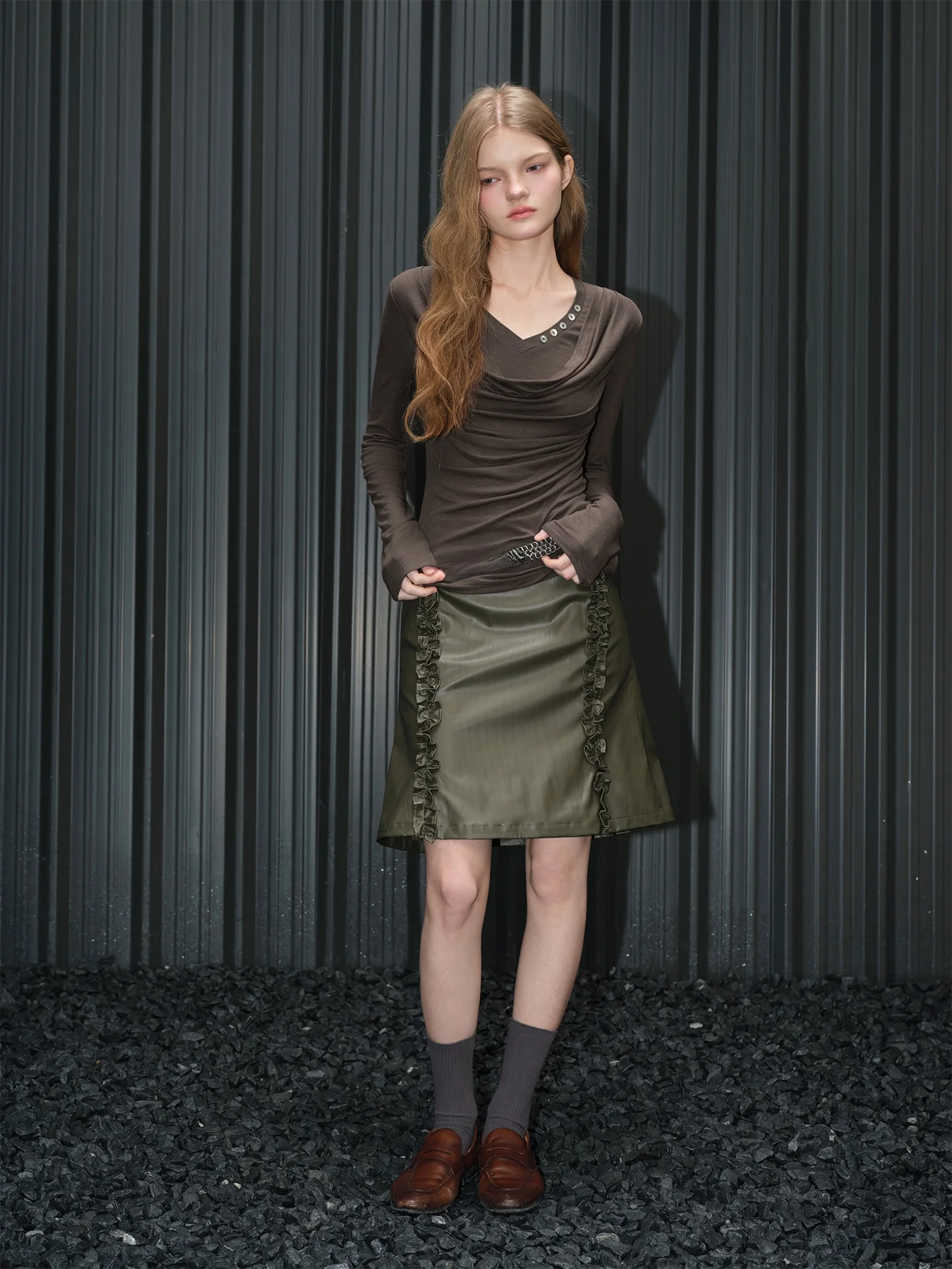 

Ретро-юбка клеш женская, весенняя новинка, свободный крой, в уличном стиле, из полиэстера, прямой силуэт H-Line