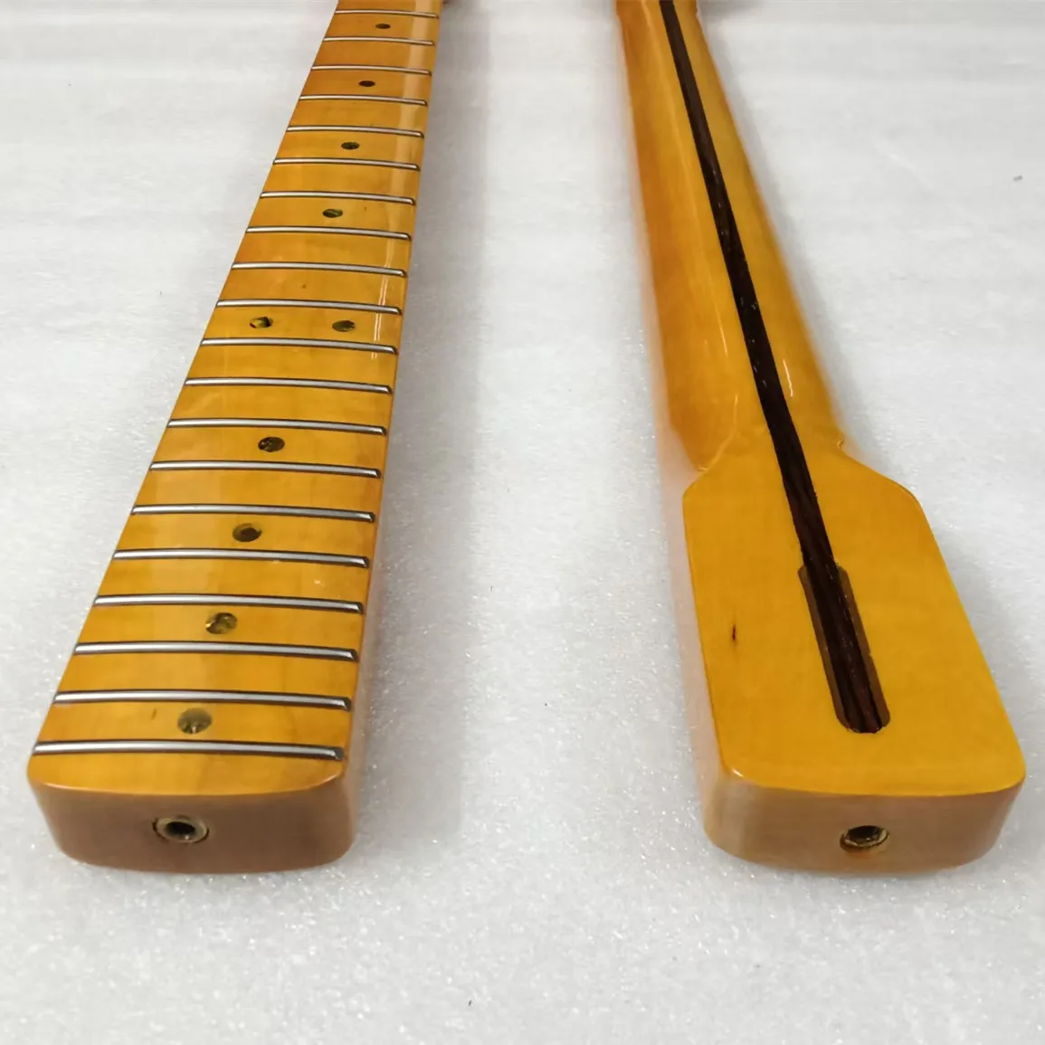 Gloss ST Neck 21 Frets Maple Necks Adjusted at Heel