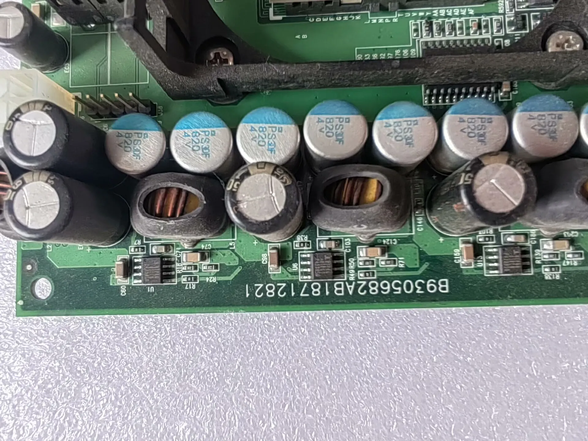 ROBO-8712VLA Industrielles Motherboard ROBO-8712VLA