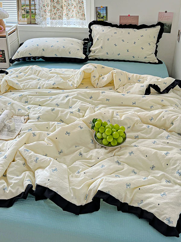 

Ultra-Soft Cotton Air Conditioning Summer Quilt Thin Waable Lightweight Knot Summer Cool Four-Piece Bedding Set