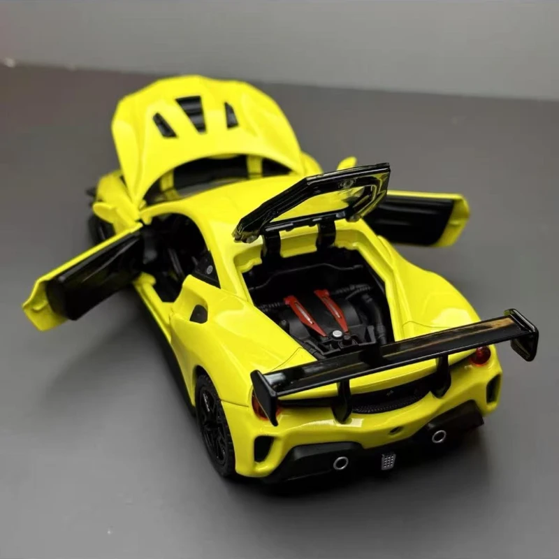 1: 32 Ferrari 488 supercar z dźwiękiem i lekkim stopem, tylna ciągnąca zabawka dla dzieci, modne zabawki dla dzieci
