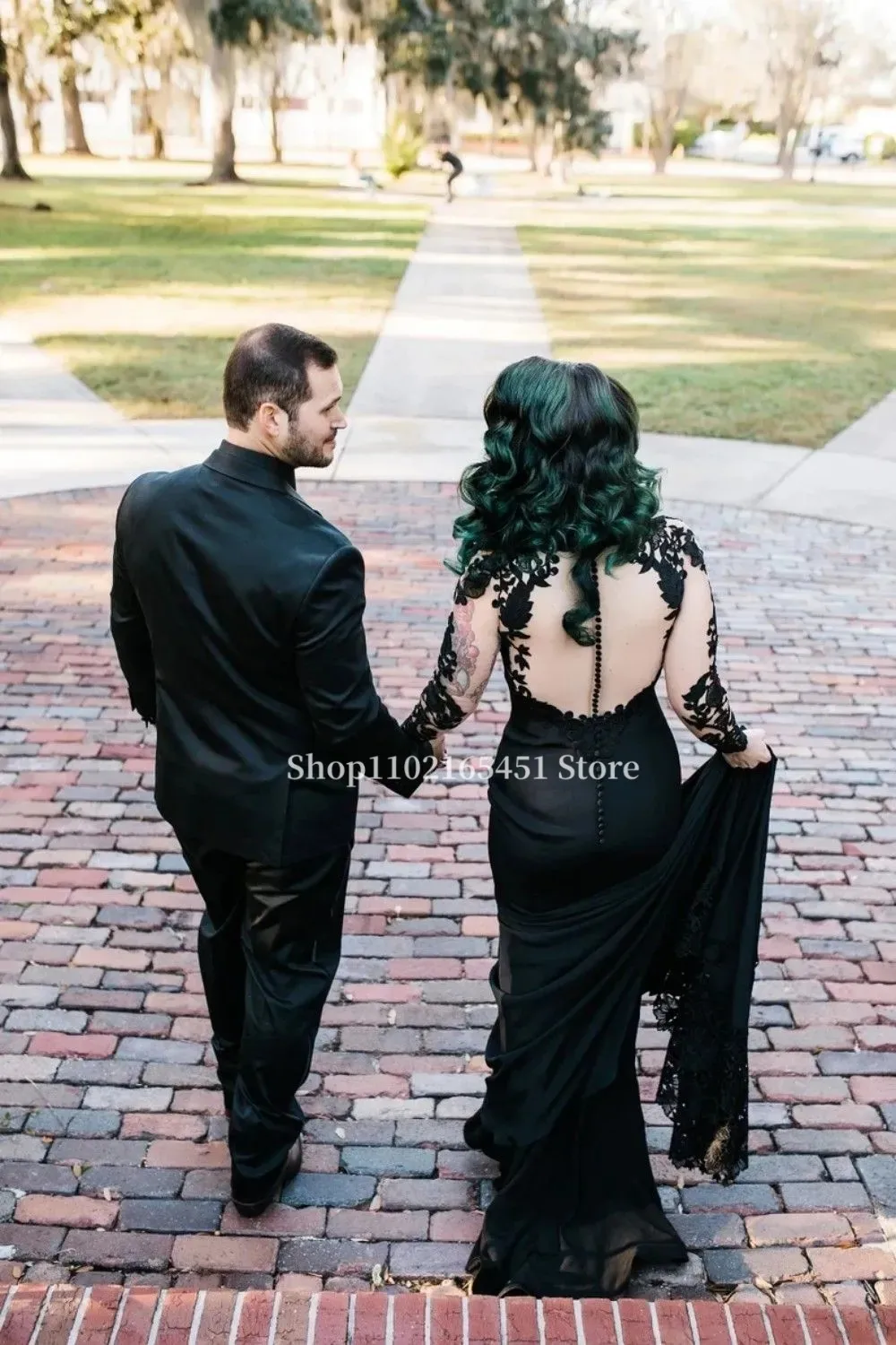 Gothic Black Mermaid Wedding Dresses Illusion Backless Long Sleeve Bridal Gowns Lace Appliques Buttons Bride Dress Customized