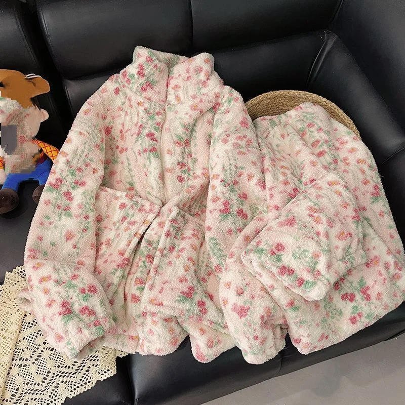 

coral fleece Women's pajamas autumn winter thicken Comfortable Sleepwear fleece-lined sweet cute Pajama flannel homewear suit