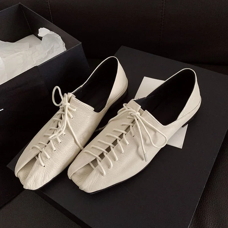

Весна 2024, новинка, элегантные офисные женские туфли на низком каблуке с мягким квадратным носком в стиле ретро, женские кожаные туфли на шнуровке из овчины