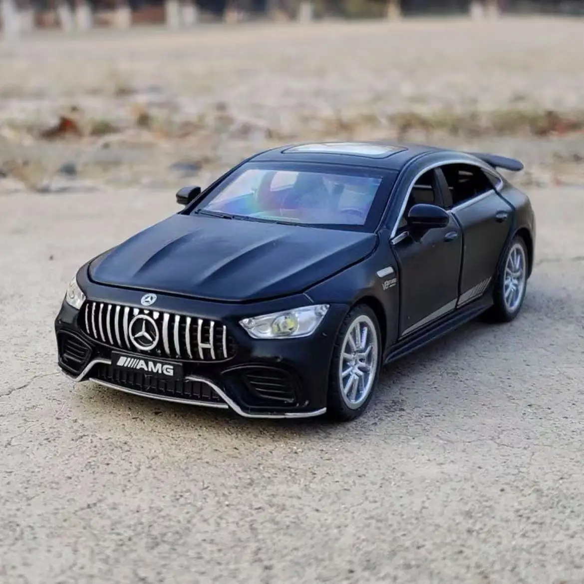 1: 32 مرسيدس بنز AMG GT63 الحلي والهدايا والألعاب الراقية للأطفال مع نماذج الصب المصنوعة من سبائك الصوت والضوء