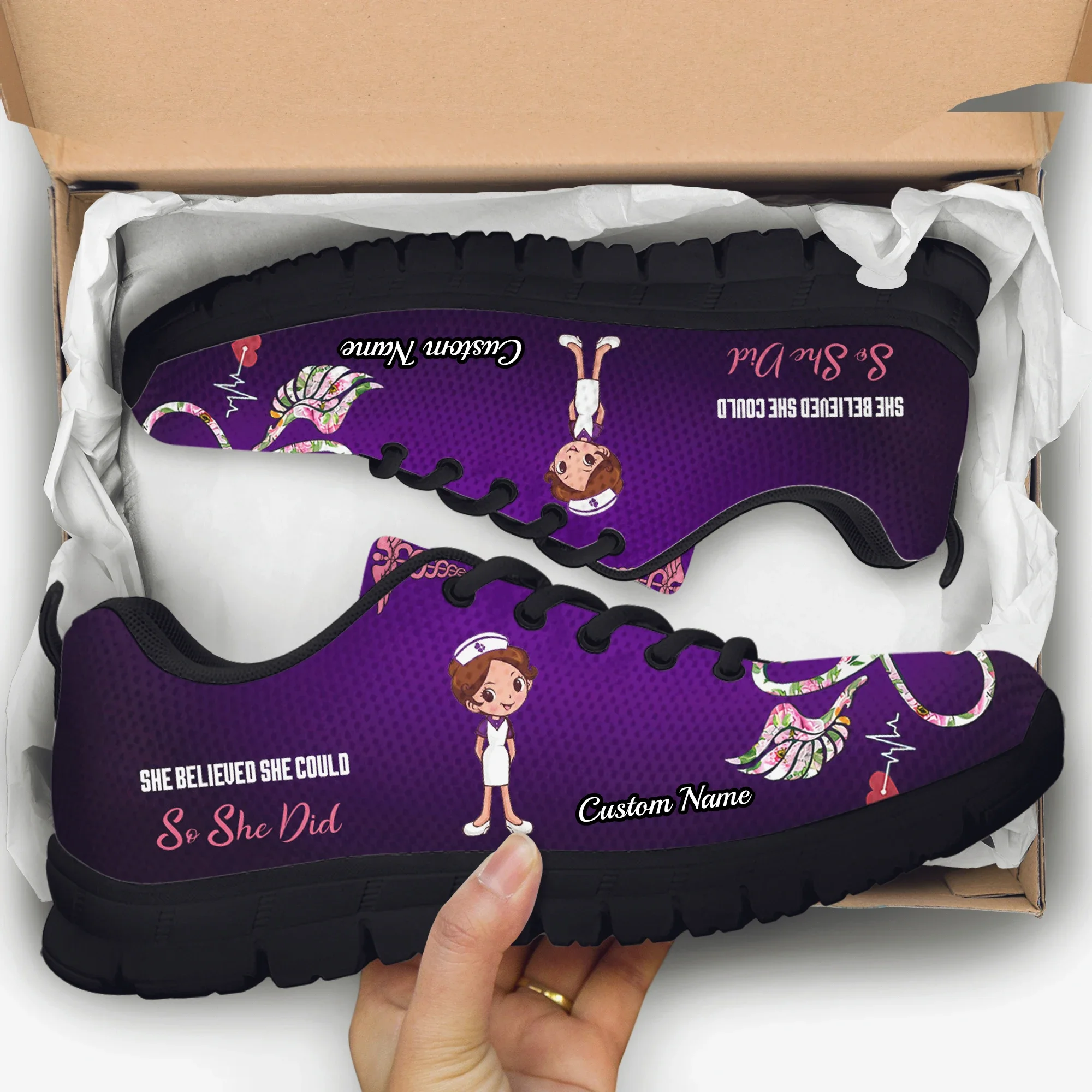 

Легкие повседневные кроссовки для медсестер с фиолетовым узором в стиле кавай, на плоской подошве, для женщин, на заказ