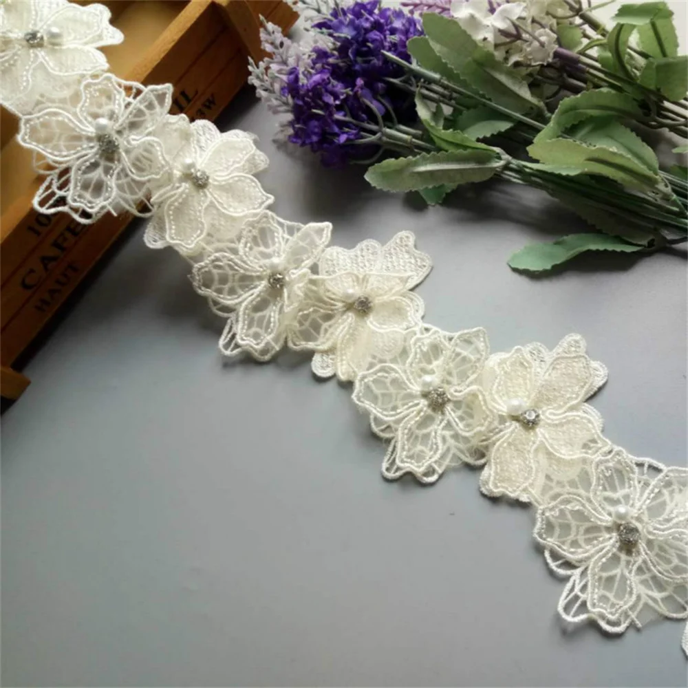 Cinta de encaje de tela bordada con cuentas hechas a mano, flor de perla 3D de marfil, doble capa, apliques de vestido, costura artesanal, 10 unidades