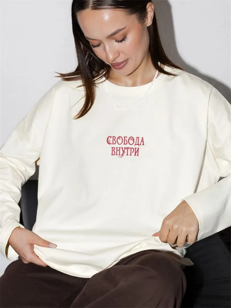 100% Soft Cotton White Slavic Folk Long Sleeve T-shirts Russian Red Gradient Firebird Floral Wreath Print Loose Women Street Top