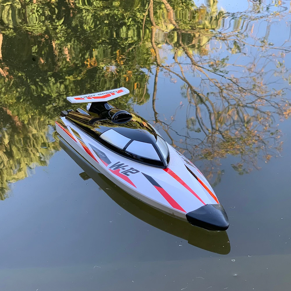 Ready to Go RTR Medium Remote Control Boat RC Watercraft WL912 Fast 35km/h Alloy Parts for Hobby Beginners Experts