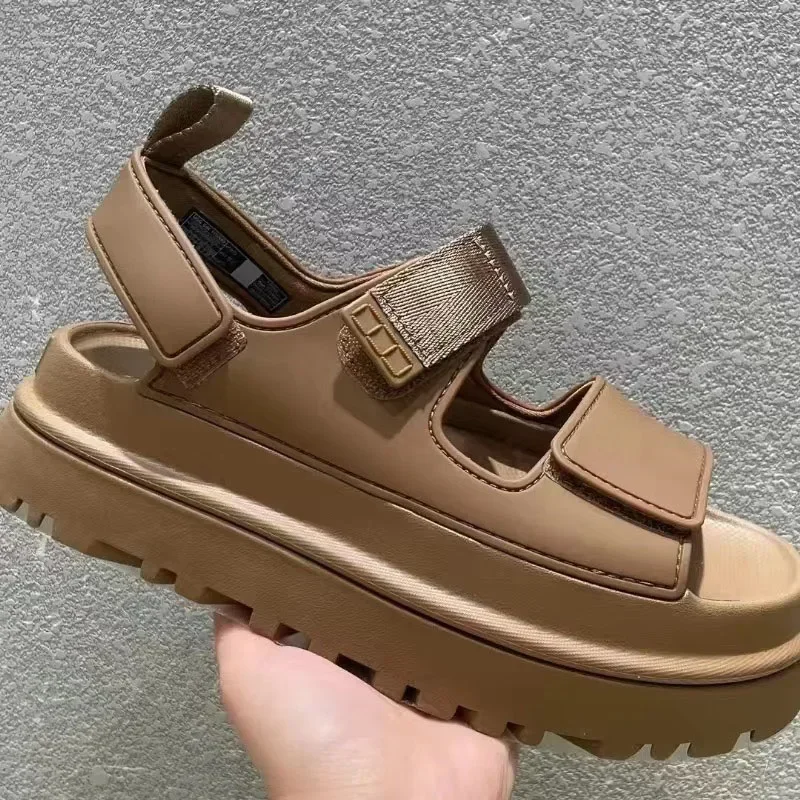 Zapatos de playa para mujer, sandalias deportivas y de ocio de suela gruesa con Velcro elevado, a la moda, suela suave, Color caramelo, novedad de verano 2024