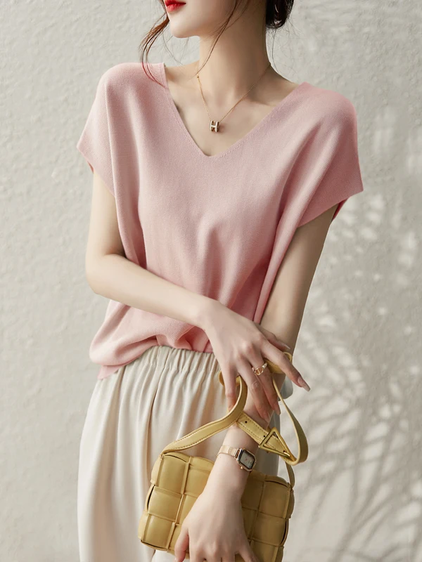 Outlet Thin Batwing Sve Ice Silk Knitted V-ne ort Sve T-irt Women's Faionable Casual Sle Loose Fit Knitwear