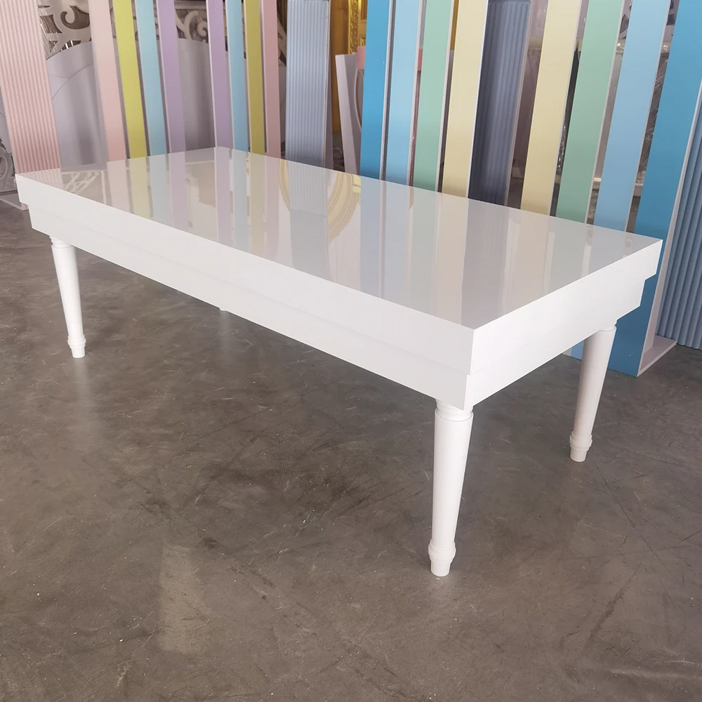 Popular Modern Styling White Acrylic Wedding Dinning Table With Legs High Quality For Sales