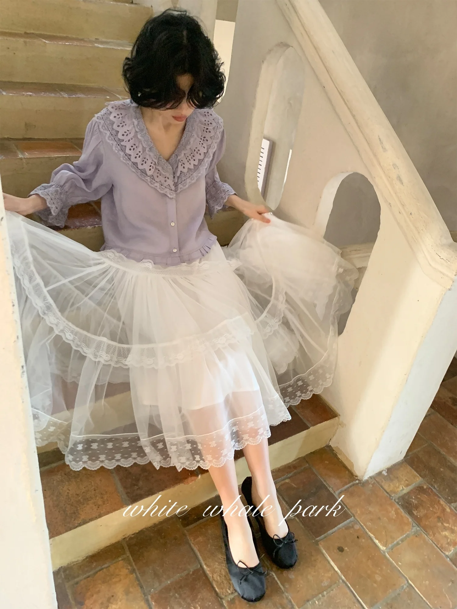 

Женская льняная блузка с V-образным вырезом, многослойным кружевом, свободного кроя, с длинными рукавами, однотонная, для повседневной носки, белая, We Park "First S...