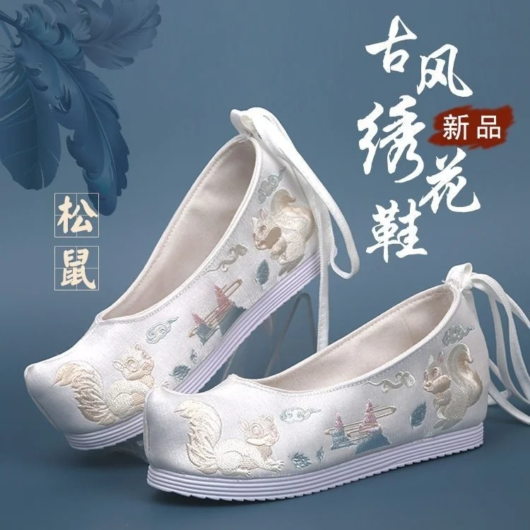 Fashionable Ancient Chinese Traditional Hanfu Dance Performance Embroidered Canvas Flat Shoes Oriental Old Beijing Shoes