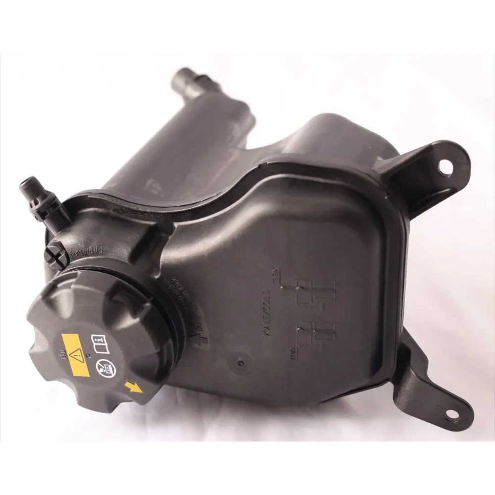 China Brand 17137640514 Car Coolant Auxiliary Water Tank For BMW 1 3 Series X1 Z4 E84 E87 E88 E89 E90 318i 320i 325i 330i 328i