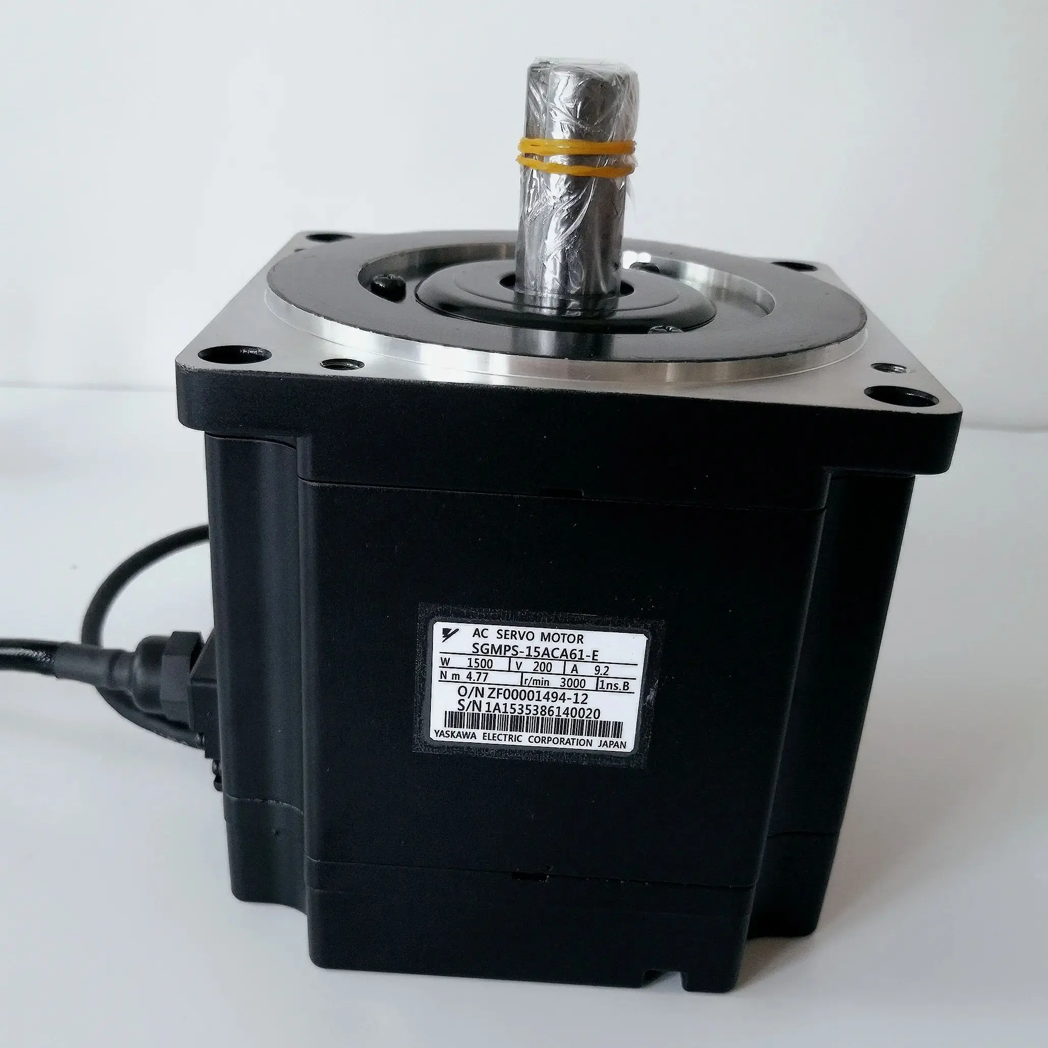 Genuine Original SGMPS-15ACA61-E Brand new Servo motor，SGMPS 15ACA61 E，Fast shipping
