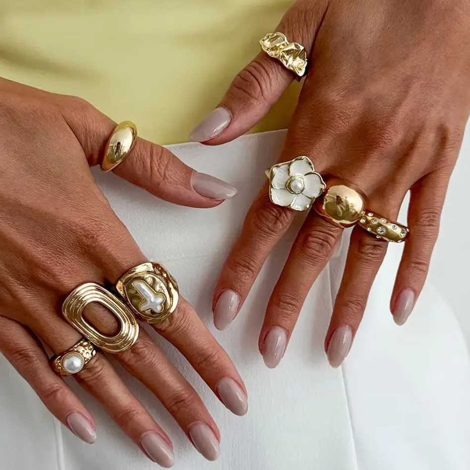 Salircon 8Pcs/Set Trendy Imitation Pearl Cross Oil Drip Flower Ring Women Retro Inlay Rhinestone Metal Finger Rings Jewelry New
