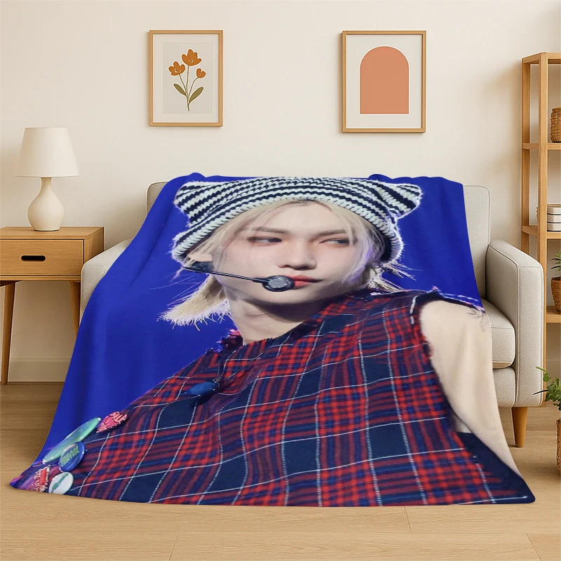 Kpop Felix Stray Kids Musik-Flanelldecke, weiche, warme Überwurfdecke für Schlafzimmer, Wohnzimmer, Bett, Reisen, Camping, Picknick, Geschenk