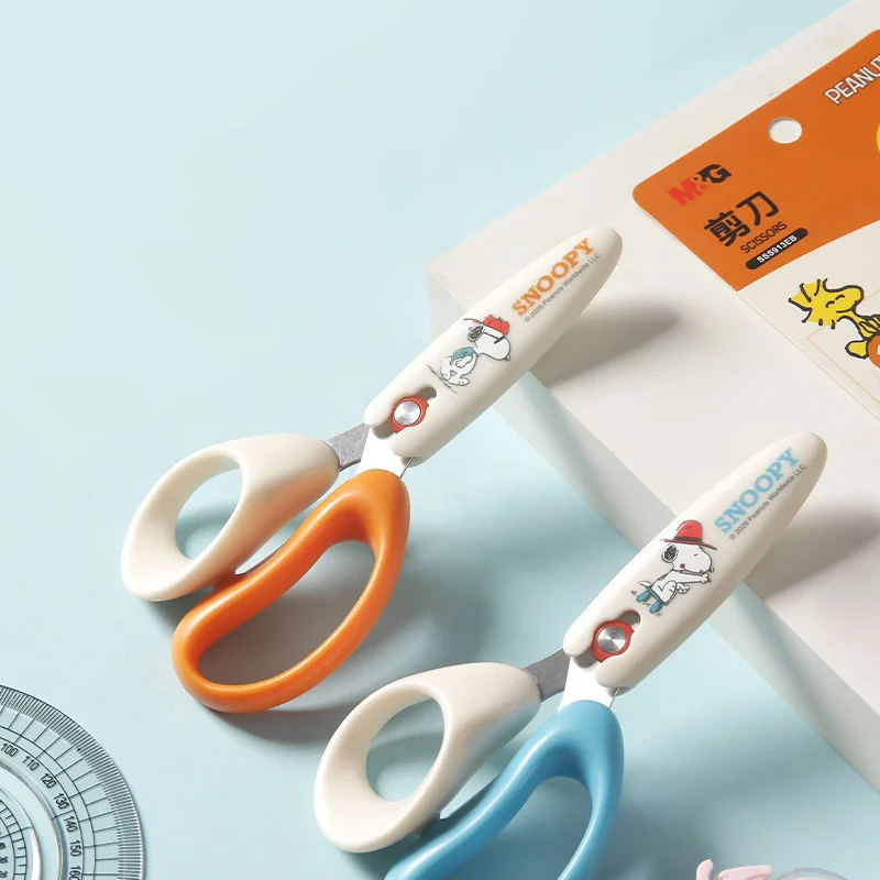 Pretty School Useful Back To School Stationery Scissors Cute Snoopy Craft Scissors Mini Scissors for Diy Birthday Present view 2