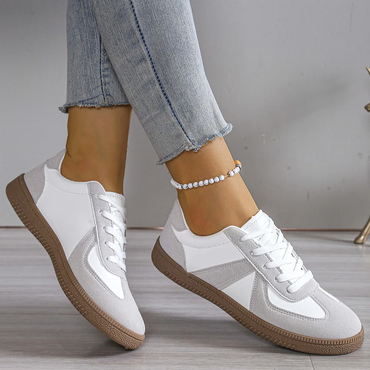 flat autumn sports shoes for women fashionable mixed color lace up vulcanized comfortable casual designer shoes White Sneakers
