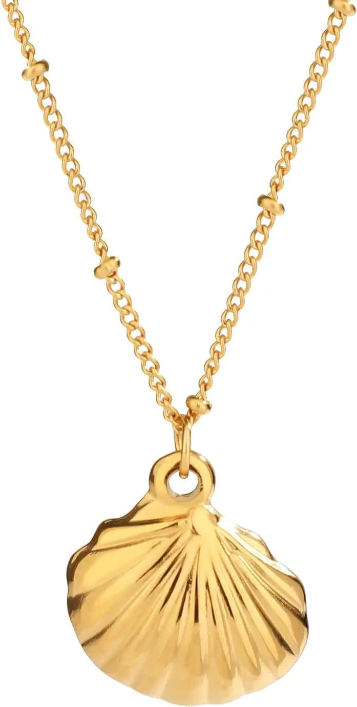 Gold Shell Necklace for Women, Stylish Shell Charm Necklace Gold Seashell Pendant Necklace Shell Scallop Conch Necklace Jewelry for Women Female Gifts