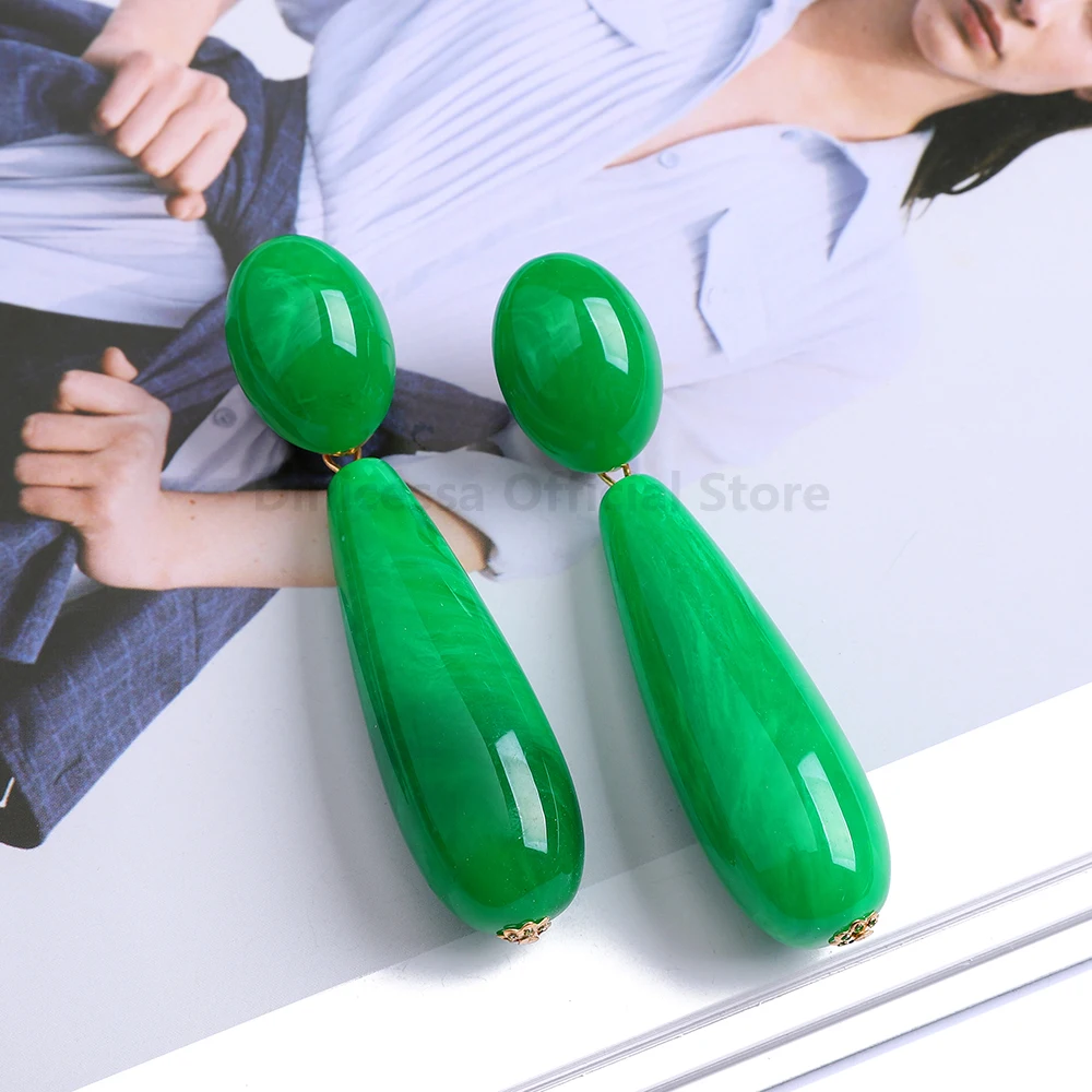 

Temperament Elegant Smooth Teardrop Drop Earrings For Women New Fashion Vintage Big Pendant Luxury Simplicity Statement Jewelry