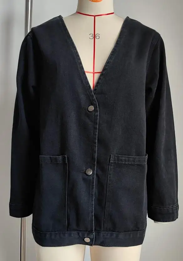 سترة نسائية 2025 ربيع الخريف جديد بلون طويل الأكمام الخامس الرقبة جيب تصميم الشارع الشهير سترة الدنيم فضفاضة غير رسمية #6