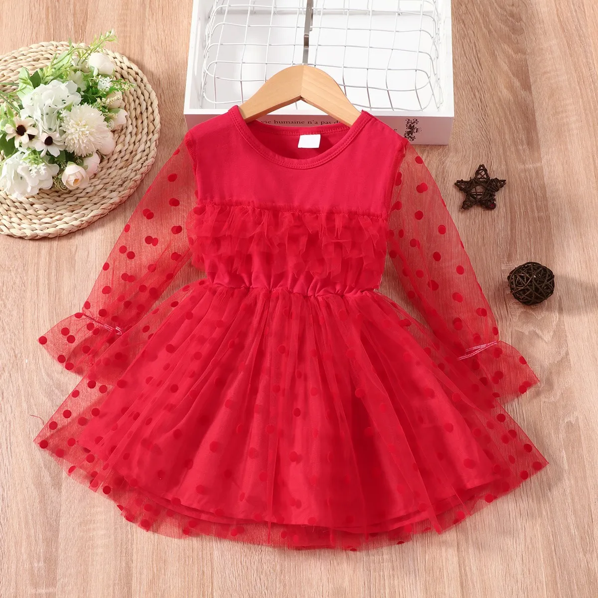 Spring and Autumn New Small and Medium Girls Baby Dot Lace Long sleeved Solid Princess Dress