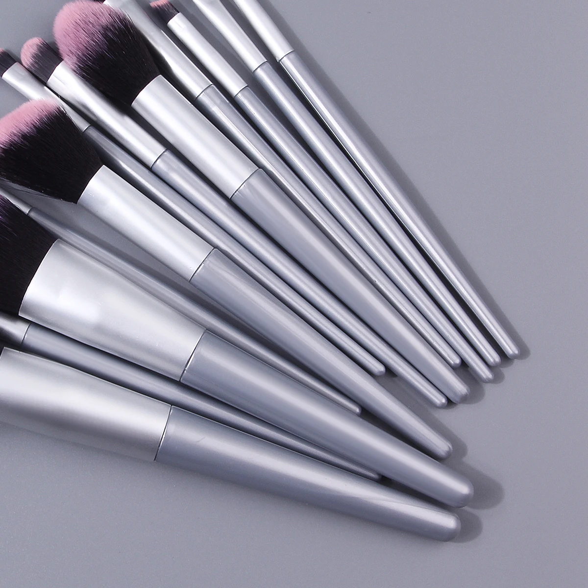 Juego de brochas de maquillaje multifuncionales, 17 Uds., banda para el pelo súper absorbente, juego de limpieza y esponja triangular suave para polvos