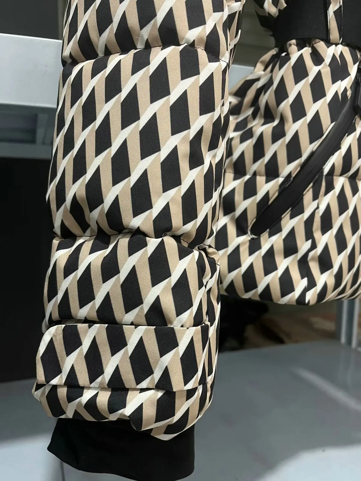 Рисунок 5 - Женские модные зимние спортивные