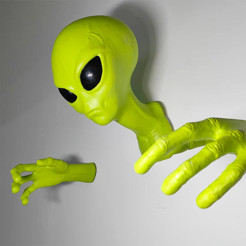 Green Alien  UFO Visitor 51 Area  Extraterrestrial Organism Monster  Study living room wall hanging ornament Sci-Fi Lover\'s Gift