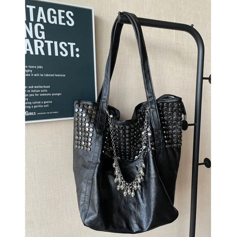 Rivet Punk Skeleton Tote Bag Soft Leather Chain Tote Bag Versatile Tote Bag Zipper Shoulder Bag Couple Large Capacity Backpack