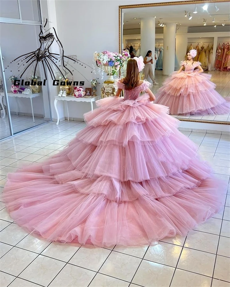 Mexico Pink Off The Shoulder Ball Gown Quinceanera Dresses For Girls Tiered Party Gowns Feathers Sweet 16 Robe De Bal