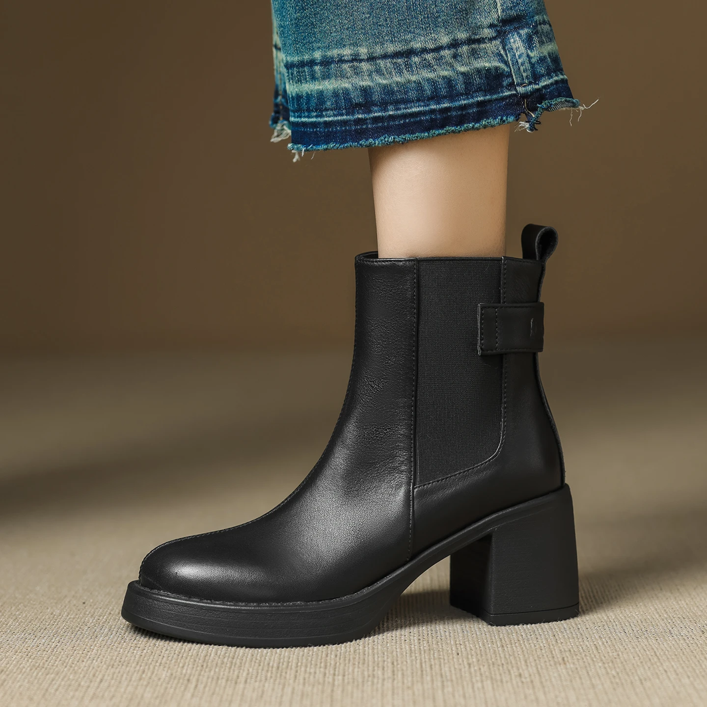 

Black Genuine Leather Retro Square Toe Woman Ankle Boots Autumn Winter High Ankle Shoes Slip on 7cm Chunky Heels Chelsea Boots
