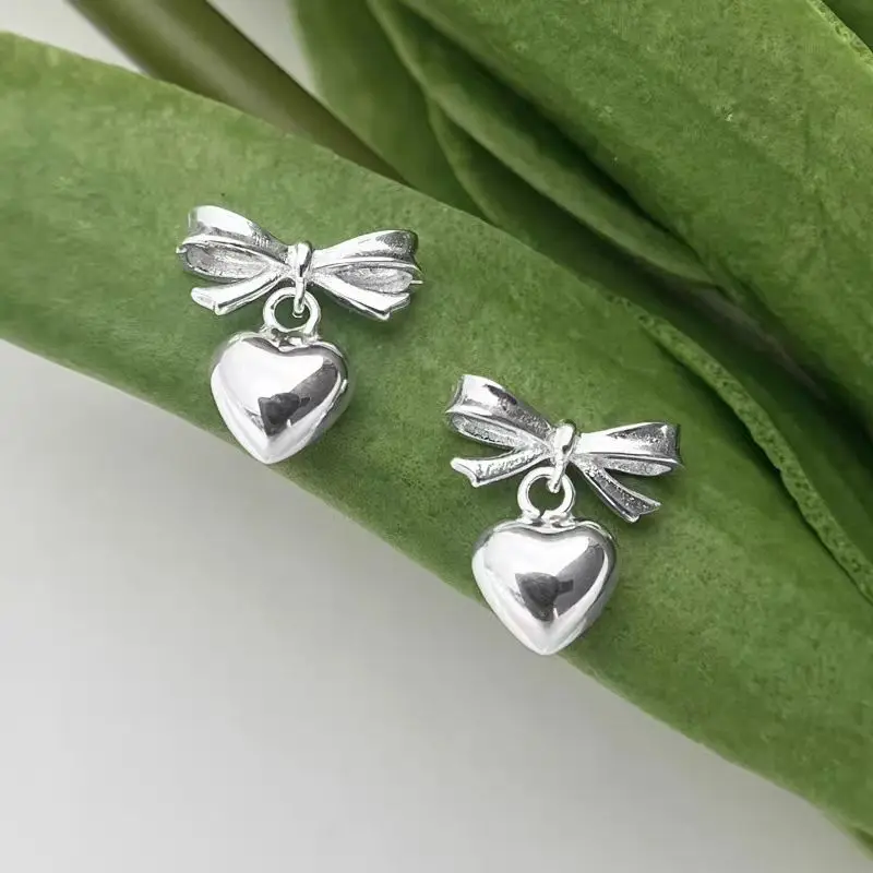 Посеребренные серьги-гвоздики с кисточками и бантом в форме сердца для женщин и девочек, вечерние ювелирные изделия, подарок e436