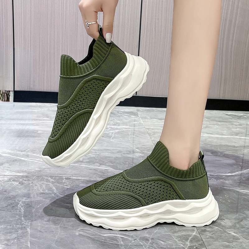 Lucyever sepatu kets rajut Wedge wanita, sepatu Sneakers olahraga vulkanisir jaring bersirkulasi, sepatu jalan-jalan Platform Slip on untuk wanita