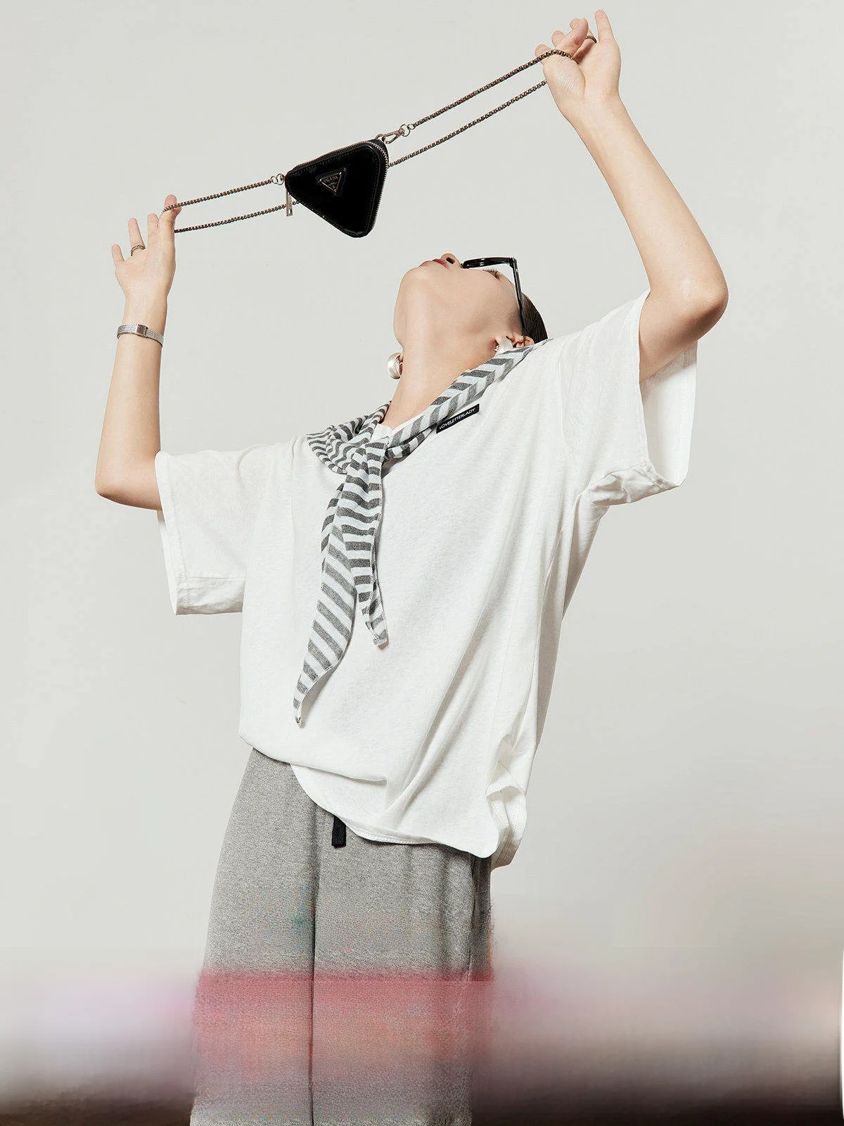 

Новый летний комплект из двух предметов для женщин: свободная футболка с круглым вырезом и длинная юбка, дышащие, средней плотности, коллекция 2025 года