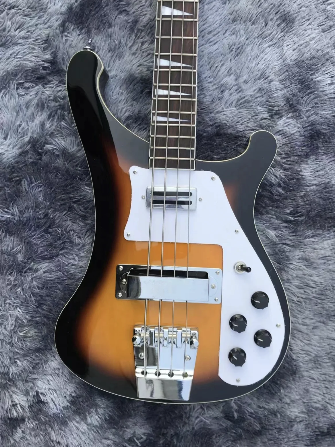 

Ricken 4003 Bass Backer Version Electric Guitar Vintage Sunburst Color Chrome Hardware High Quality Guitarar Free Shipping