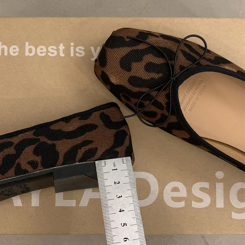 2024 Summer Leopard New Brand Women Flat Shoes Fashion Leopard Print Ladies Elegant Shallow Slip On Soft Ballerinas Shoes