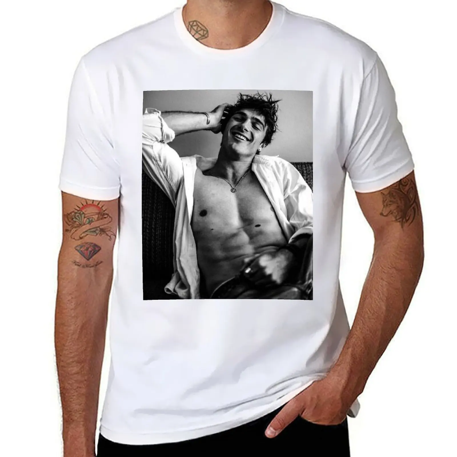 

jacob elordi model T-Shirt man t shirt graphic anime tshirt T-Shirt