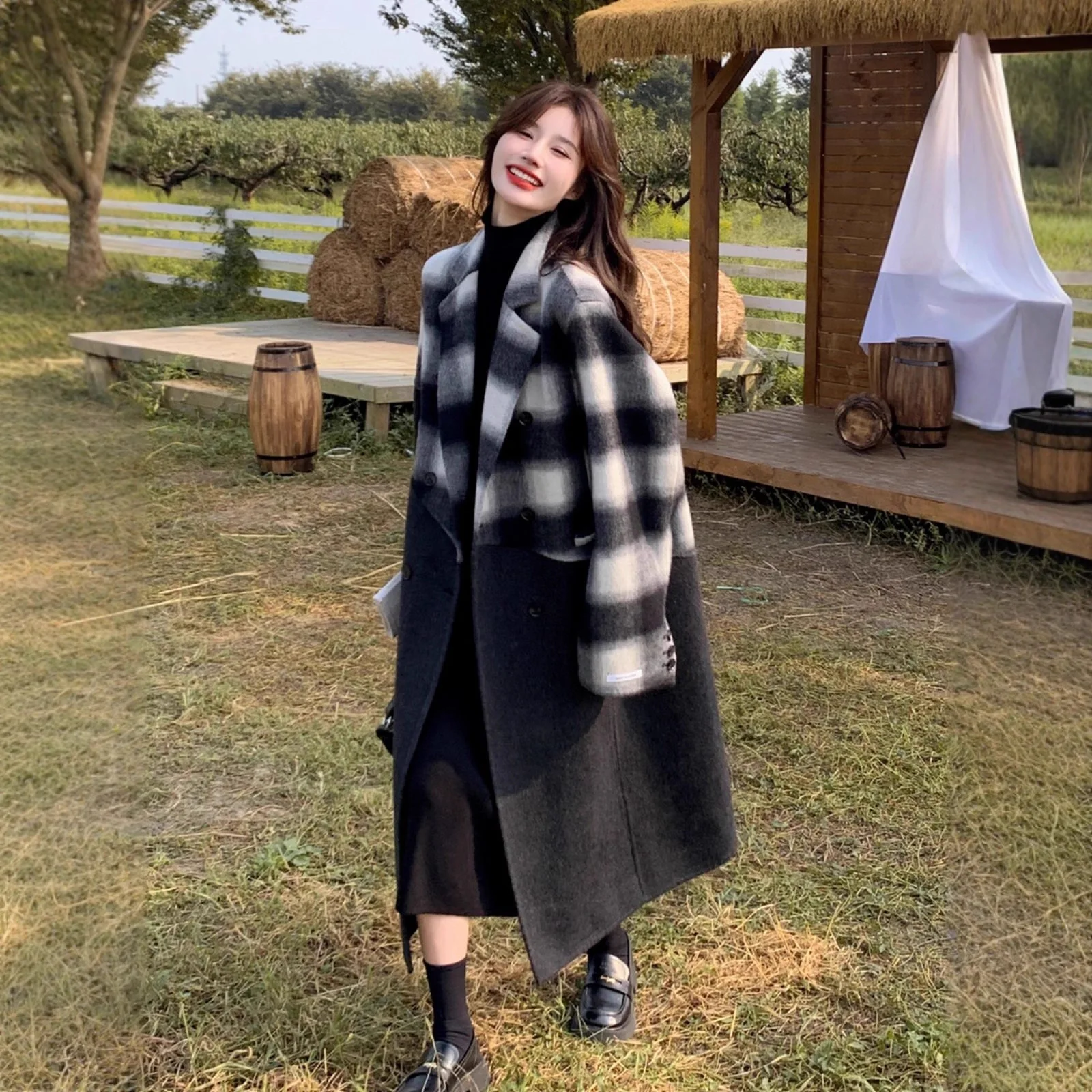 

SuperAen Black White Plaid Patchwork Woolen Coat for Women's 2025 Autumn and Winter New Korean Style Long Overcoat
