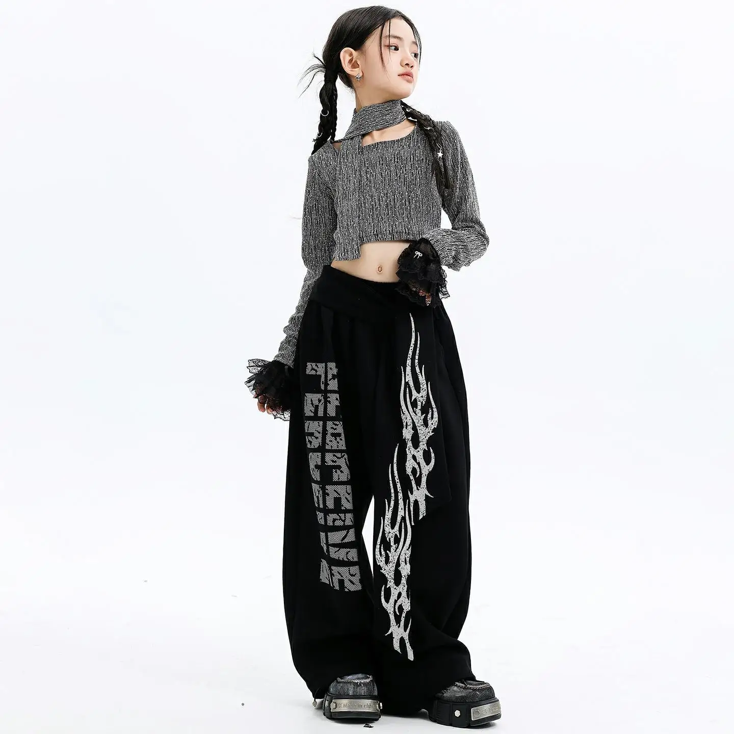 

Kid Kpop Hip Hop Clothing Silver Thread Crop Long Sleeve T Shirt Black Casual Flame Sweat Pants for Girl Dance Costumes Clothes